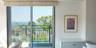 HOTEL HOLISTIC RESORT