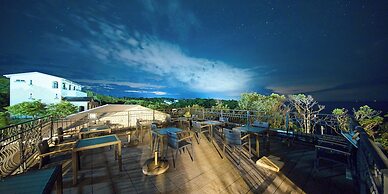 HOTEL HOLISTIC RESORT