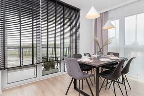 Apartment Near Arena Gdańsk by Renters