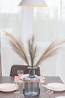 Apartment Near Arena Gdańsk by Renters