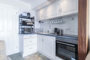 36 Beach Court - 1 Bed Apartment - Saundersfoot