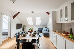 Apartment near Bertramka garden