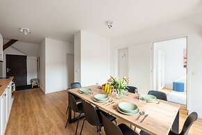 Apartment near Bertramka garden