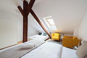 Apartment near Bertramka garden