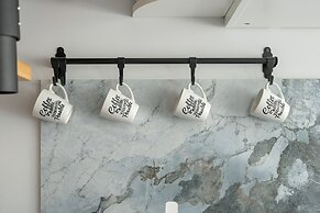 Charming Poznan Center Studio by Renters