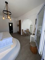 Provenzo Luxury Apartments & Suites