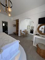 Provenzo Luxury Apartments & Suites