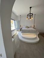 Provenzo Luxury Apartments & Suites