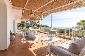 Villa Rita Apartments