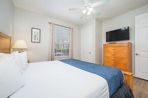 Beautiful Lakeview Condo, New Listing -1024