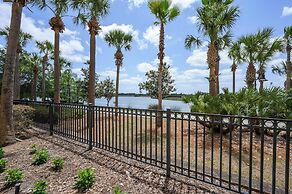 Beautiful Lakeview Condo, New Listing -1024