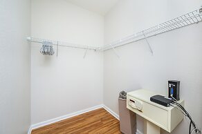 Beautiful Lakeview Condo, New Listing -1024