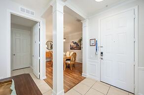 Beautiful Lakeview Condo, New Listing -1024