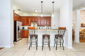 Beautiful Lakeview Condo, New Listing -1024