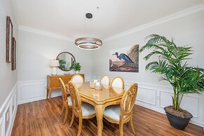 Beautiful Lakeview Condo, New Listing -1024