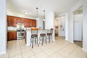 Beautiful Lakeview Condo, New Listing -1024