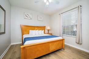 Beautiful Lakeview Condo, New Listing -1024