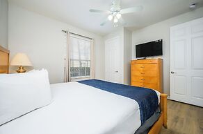 Beautiful Lakeview Condo, New Listing -1024