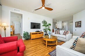 Beautiful Lakeview Condo, New Listing -1024