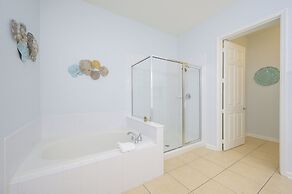 Beautiful Lakeview Vacation Condo, Vista Cay 1016