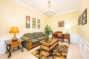 Beautiful Lakeview Vacation Condo, Vista Cay 1016