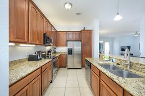 Beautiful Lakeview Vacation Condo, Vista Cay 1016