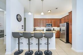 Beautiful Lakeview Vacation Condo, Vista Cay 1016