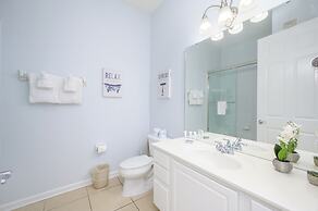 Beautiful Lakeview Vacation Condo, Vista Cay 1016