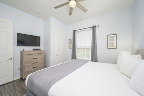 Beautiful Lakeview Vacation Condo, Vista Cay 1016