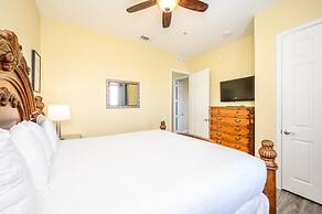 Beautiful Lakeview Vacation Condo, Vista Cay 1016