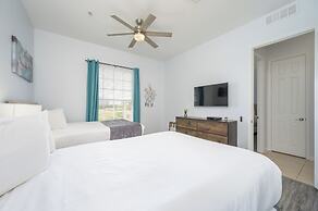 Beautiful Lakeview Vacation Condo, Vista Cay 1016