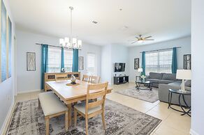 Beautiful Lakeview Vacation Condo, Vista Cay 1016