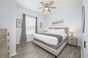 Beautiful Lakeview Vacation Condo, Vista Cay 1016