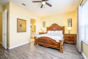 Beautiful Lakeview Vacation Condo, Vista Cay 1016