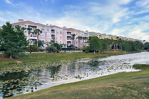 Luxury Lakeview Penthouse, Vista Cay Orlando 1025