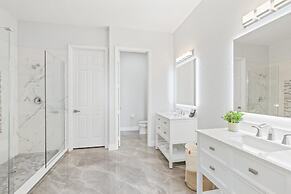 Luxury Lakeview Penthouse, Vista Cay Orlando 1025