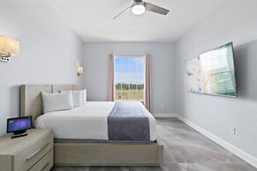 Luxury Lakeview Penthouse, Vista Cay Orlando 1025