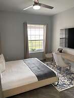 Luxury Lakeview Penthouse, Vista Cay Orlando 1025