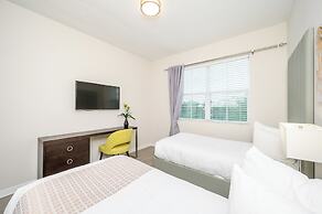 Brand New Modern Vista Cay Reserve Condo - 5008