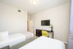 Brand New Modern Vista Cay Reserve Condo - 5008