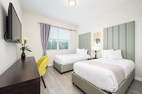 Brand New Modern Vista Cay Reserve Condo - 5008