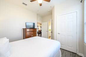 Beautiful Vacation Condo, Vista Cay Resort 3014