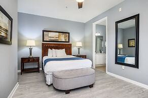 Newly Renovated Premium Condo, Vista Cay - 2002