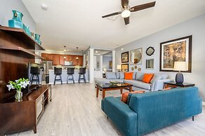 Newly Renovated Premium Condo, Vista Cay - 2002