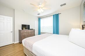 Beautiful Townhome, Vista Cay, Near Parks! 4018