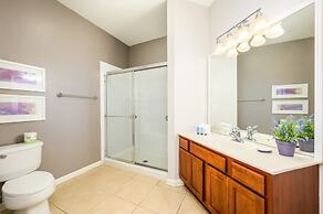 New Beautiful Deluxe Condo, Vista Cay - 3022