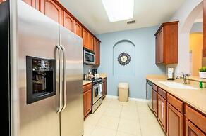 New Beautiful Deluxe Condo, Vista Cay - 3022