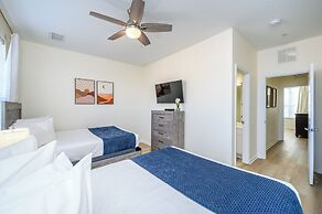 New Listing, Beautiful Townhome, Vista Cay - 4014