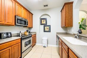 Vista Cay Deluxe Condo, Near the Parks! - 3002