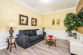 Premium Lake View Condo, Vista Cay - 1005